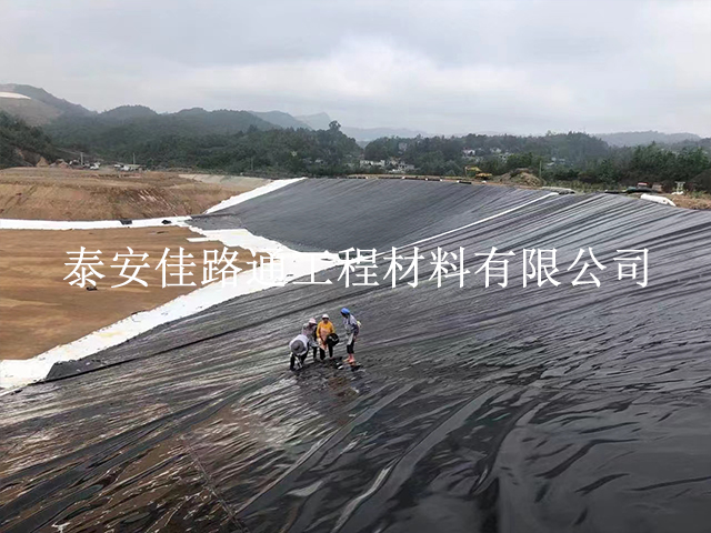 如何鋪設垃圾填埋場防滲膜能夠發揮好的作用? 如何鋪設垃圾填埋場防滲膜能夠發揮好的作用?