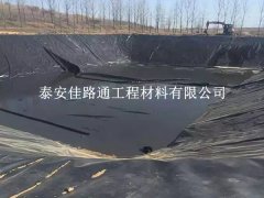 垃圾填埋場(chǎng)防滲膜鋪設(shè)：不可或缺的準(zhǔn)備