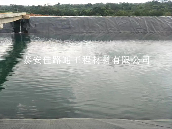 垃圾填埋場防滲膜總破損？6 大根源一次